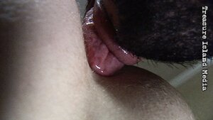 TASTY HOLE