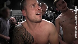 RUSS MAGNUS GANGBANG (LIVE SEX SHOW)